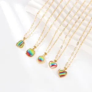 Collar con Colgante de Corazón Redondo de Acetato de Arcoíris con Cadena de Clip de Acero Inoxidable para Mujer Joyería