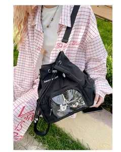 Zaino itabag nero con finestra trasparente, zaino leggero a doppia spalla per appassionati di anime.