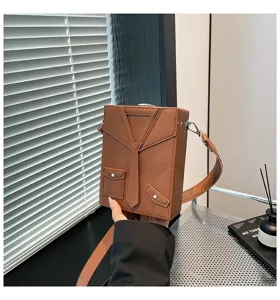 Borsa a tracolla creativa unica cravatta design in pelle PU borsa casual elegante donna