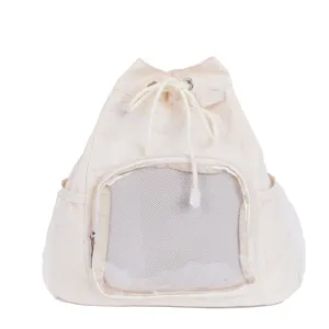 Zaino con coulisse beige dettaglio, zainetto casual in tela con tasca in rete anteriore.