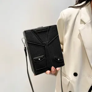 Borsa a tracolla donna con design da abito unico, elegante borsa nera per viaggi e tempo libero.