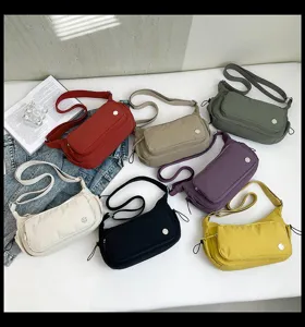 Borsa a tracolla casual impermeabile in nylon multicolore da donna viaggio quotidiano leggera.