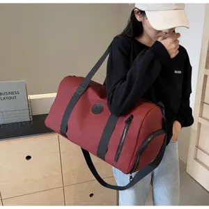 Grand sac de sport fourre-tout multifonctionnel voyage sport femmes et hommes.
