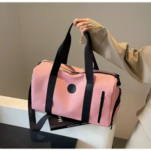Grand sac de voyage rose pour femme, sac de sport et de fitness multifonctionnel et étanche.