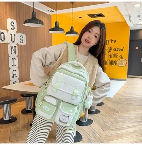 Lässiger Canvas-Rucksack für Damen und Schüler mit großem Fassungsvermögen für die Schule.