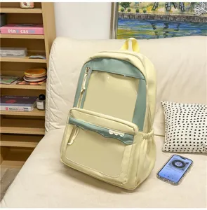 Sac à dos ita transparent de style japonais avec grande fenêtre pour les femmes élégantes.