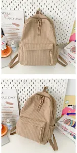 Grand sac à dos pour étudiant, style décontracté pour les voyages et les trajets quotidiens.