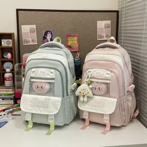 Niedlicher studentischer Rucksack mit grosser Kapazitaet Schultasche in mintgruen neu