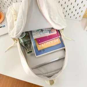 Sac a dos blanc en toile detail capacite etudiant sac casual ecole mode tendance chic