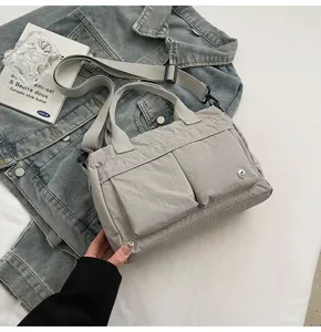 Casual γκρι νάυλον χιαστί τσάντα γυναικεία, ελαφριά αδιάβροχη τσάντα ώμου με τσέπες.