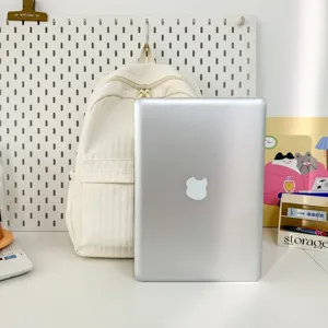 Sac à dos grand capacité style coréen, design frais et élégant pour voyage et école quotidienne.
