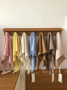 Otoño invierno pura lana color sólido bufanda triangular cálido estilo coreano cuello
