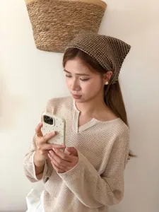 Écharpe triangulaire élégante en tricot gaufré marron pour femme, bandana chaud d'hiver.