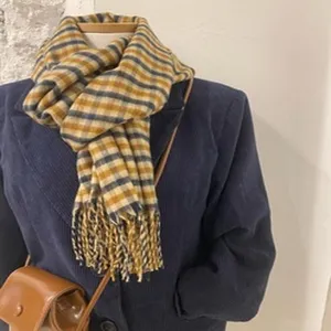 Vintage Karo Fransen Schal für Damen, gemütliches Herbst Winter warmes Karo Accessoire.