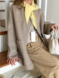 Otoño invierno nuevo pañuelo triangular de pura lana color sólido cálido estilo coreano mujer