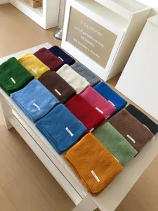 Bufanda de punto de color sólido acogedora para mujeres y hombres, bufanda de lana gruesa.
