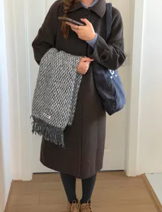 Korean style soft checkered tassel scarf, fashionable winter warm shawl for women daily outfit.