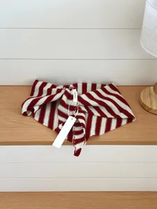 Rot-weiss gestreifter 100% Wolle Dreieckschal Modischer Strick Halstuch Kopftuch Accessoire