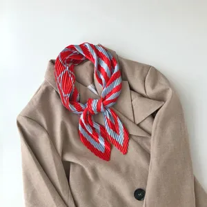 Pleated geometric print square scarf for women fashion neckerchief accessory 70x70cm