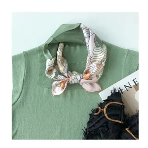 Damen 100% Echtes Seidentuch Quadratisch Blumen Kutsche Druck Elegantes Seiden-Taschentuch Büro Kopftuch Mode Seiden-Haarschal Retro Kleines Quadratisches Tuch