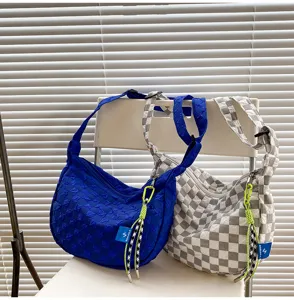 Tsanta homou koreatikou styl me kare foyska casual crossbody gia gynaikes kai foithtries