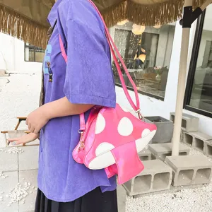 Modische süße Pilz PU Leder Umhängetasche, einzigartige Neuheit farbblockierende Handtasche für Damen.