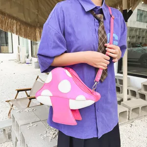 Kreative pilzförmige PU-Leder Umhängetasche für Damen, süßes rosa und weißes Farbdesign.