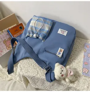 Sac bandoulière en toile style étudiant coréen ulzzang avec pendentif ours mignon.