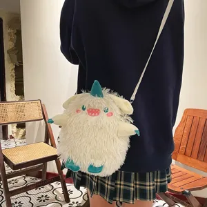 Flauschige Plüsch Monster Umhängetasche Detailansicht, weiches Material und süßer Stil.
