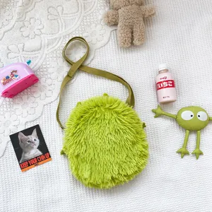 Süße Plüsch Monster Umhängetasche für Studenten, weiche und flauschige Cartoon Stil Tasche.