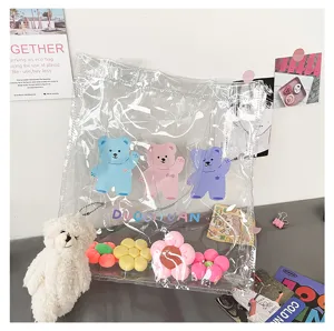 Klarer transparenter Shopper mit niedlichen Cartoon-Bären-Prints und bunten Blumen für Damen.