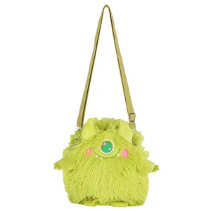 Süße grüne Plüsch Monster Umhängetasche mit 3D Hörnern, Stickerei Auge und weichem Gurt.