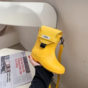 Joli sac à bandoulière en forme de botte de pluie jaune pour femme style nouveauté