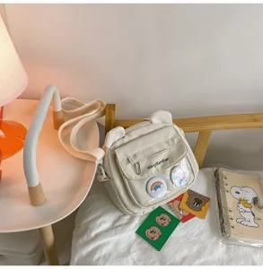 Niedliche japanische Vintage Bären Umhängetasche für Studentinnen, weiches verspieltes Design.