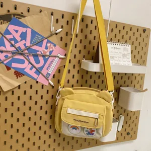 Süße japanische Vintage-Stil Bär Umhängetasche für Damen, Canvas-Schultertasche mit Fronttasche.