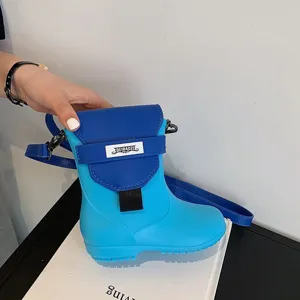 Sac bandoulière créatif en forme de botte pour femme, jolie pochette bleue en cuir PU.