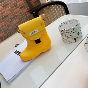 Sac bandoulière jaune forme botte sac main design amusant pour femme mode tendance chic