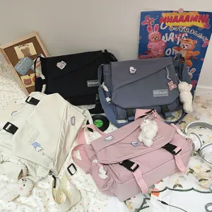 Japanese Harajuku casual messenger bag large capacity student school shoulder bag.