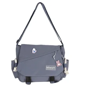 Casual Japanese Harajuku canvas messenger bag, large capacity stylish student bag.