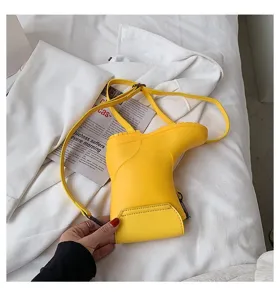 Sac à bandoulière original en forme de chaussure jaune, sac tendance et amusant pour femme.