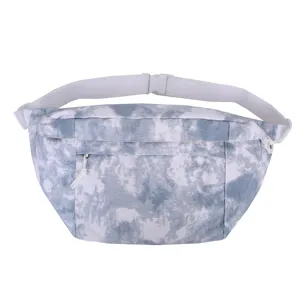 Borsa a tracolla in tela tie-dye blu, borsa casual da petto con cinturino regolabile bianco.