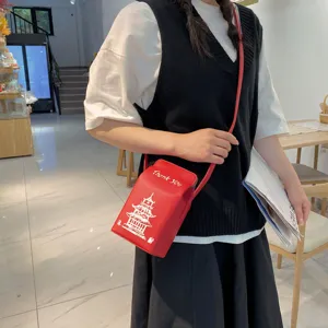 Borsa a tracolla creativa rossa a forma di cartone di latte con stampa di pagoda.