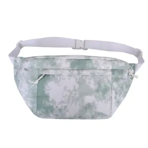 Borsa a tracolla in tela tie-dye, marsupio casual con cinturino regolabile e tasca frontale con zip.
