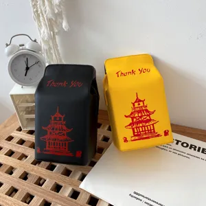 Borsa a tracolla in pelle PU a forma di cartone di latte, graziosa borsa con stampa pagoda.