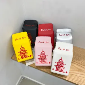 Borsa a tracolla in pelle PU stile cartone del latte con stampa pagoda cinese e design retro.