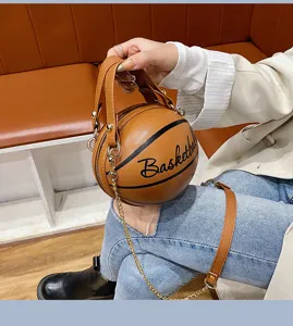 Kreative Basketball Form Umhängetasche für Damen, stilvolle braune PU Leder Handtasche.