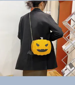 Halloween pumpkin crossbody bag for women, cute novelty PU leather shoulder handbag with chain.
