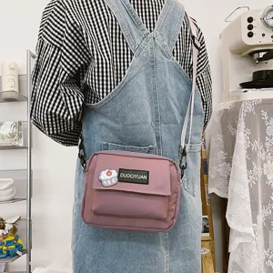 Bolso cruzado de lona estilo Harajuku japonés para mujeres, lindo bolso rosa con parche.