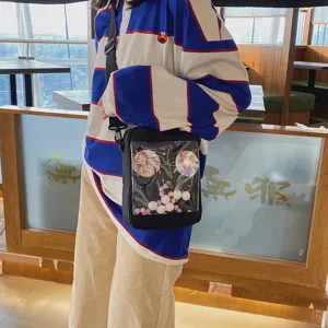 Bolso cruzado transparente japonés lindo de anime con exhibición de insignias.