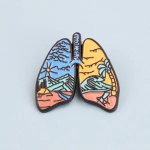 Creatieve longen emaille speld, metalen badge met landschap kunst voor kledingdecoratie accessoires.